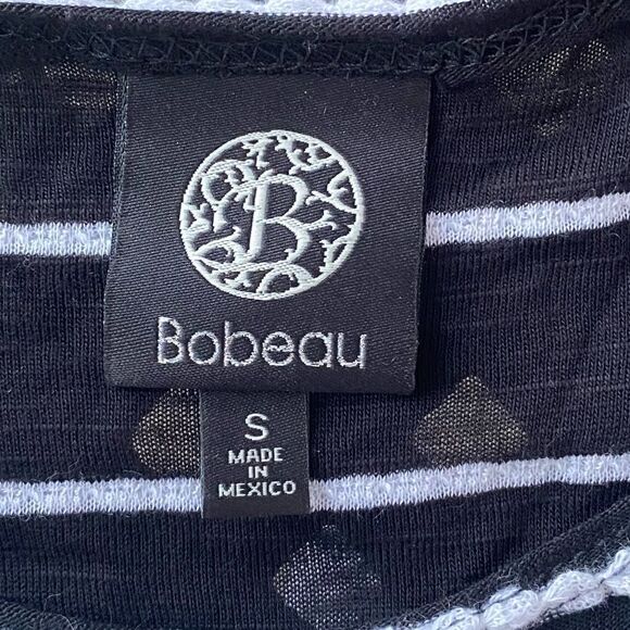 Bobeau Black & White Striped Textured Cold Shoulder Top. Size Small. EUC! - Picture 4 of 6